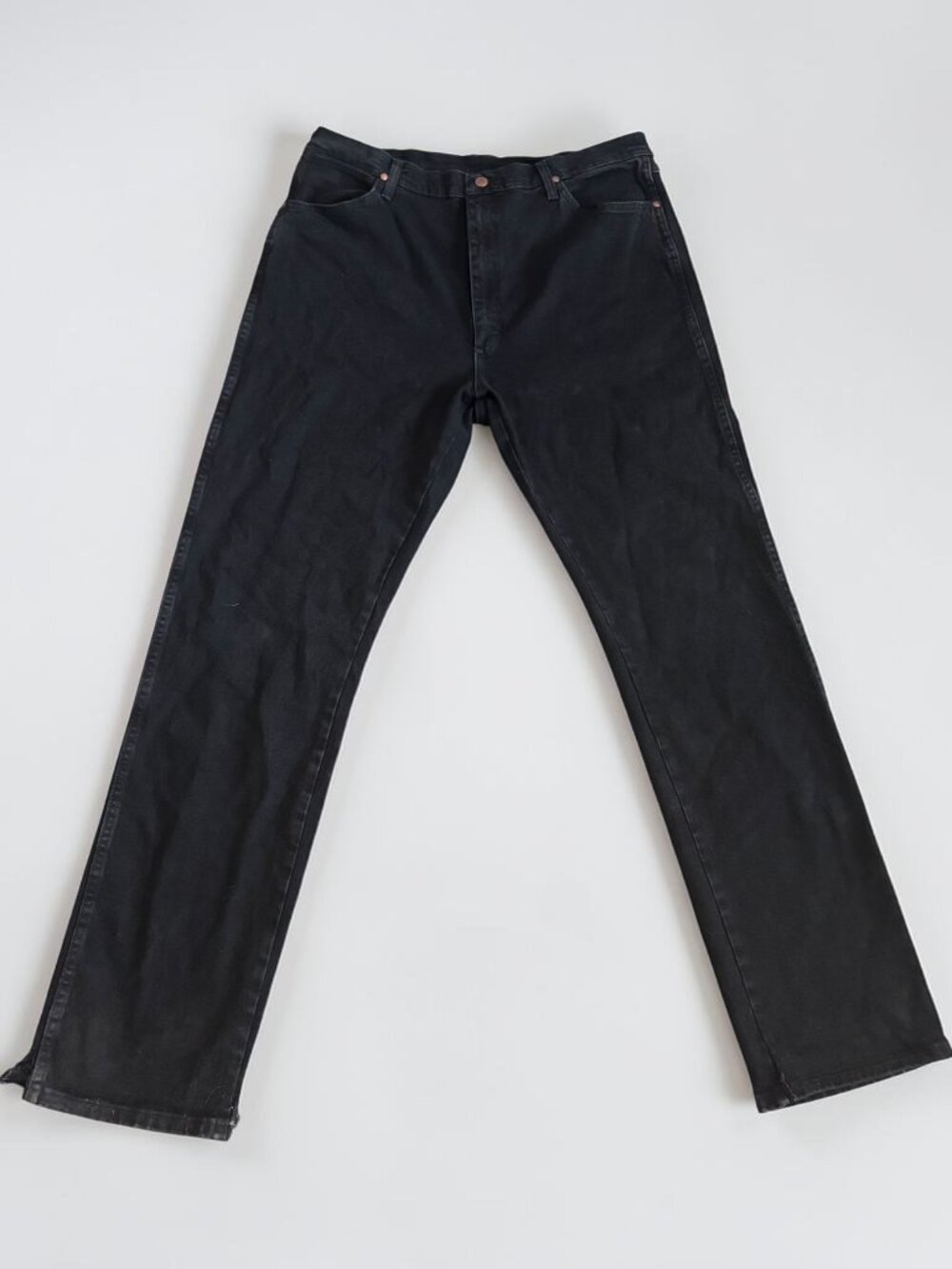 Wrangler Black Straight Leg Jeans Men’s 38x36 Raw Hem Denim